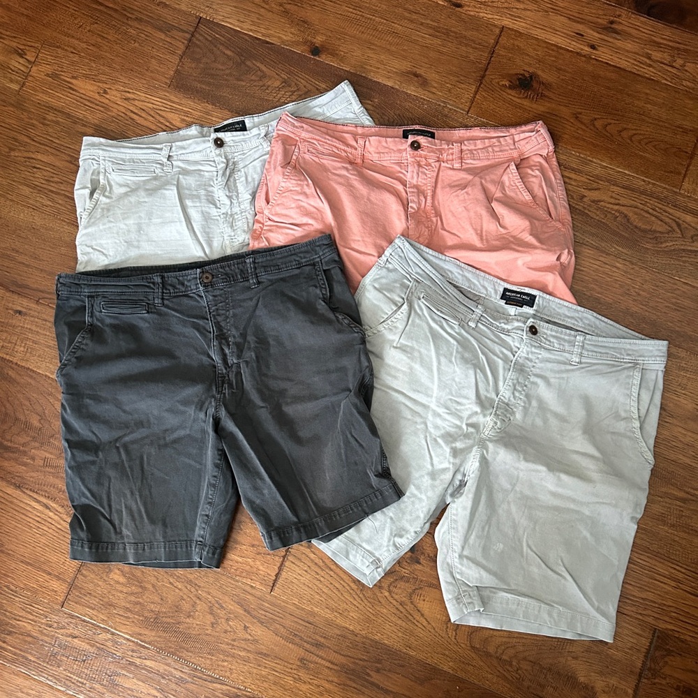 American Eagle Men Shorts bundle - Set of 4 - Size 38